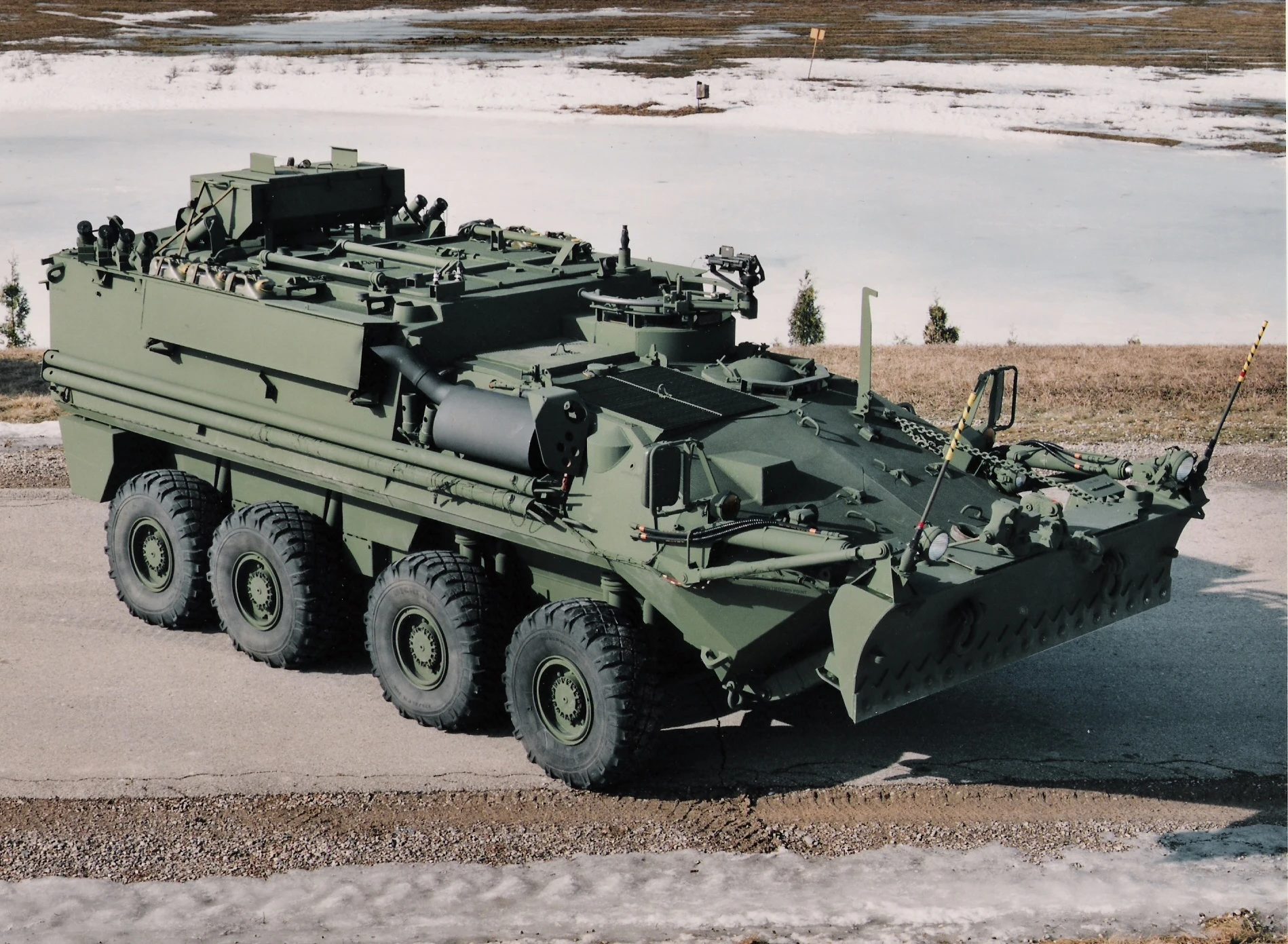 Bison maintenance and recovery vehicle